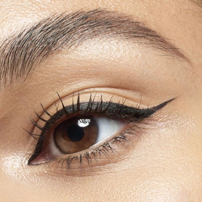 Catrice COLOUR & FIX brow gel mascara para cejas, acabado impecable y natural, 5 ml 1