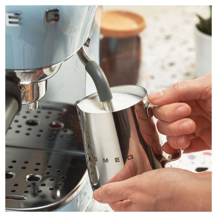 Smeg ECF02PBEU Máquina Espresso, 1.1L, 1350W, Pastel Blue 13