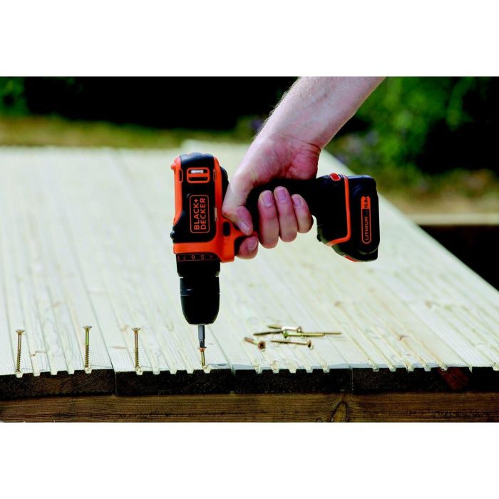 Black & Decker Destornillador Inalámbrico 10.8V, 2 Baterías Litio, Control de Torque 10 Posiciones y Caja 3