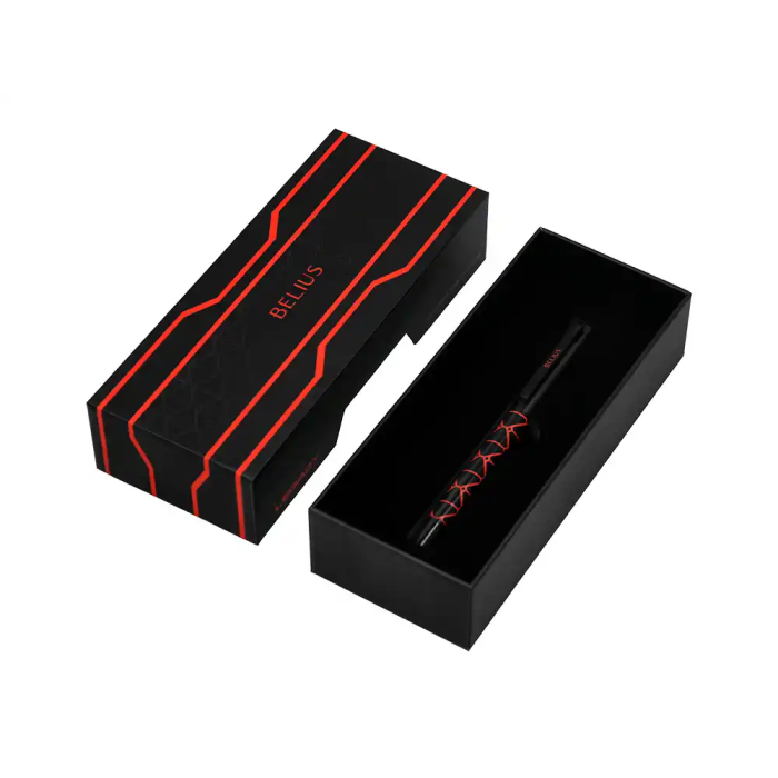 Belius Legacy Boligrafo Aluminio Diseño Triángulo Rojo Cuerpo Negro Tinta Azul Caja Diseño 3