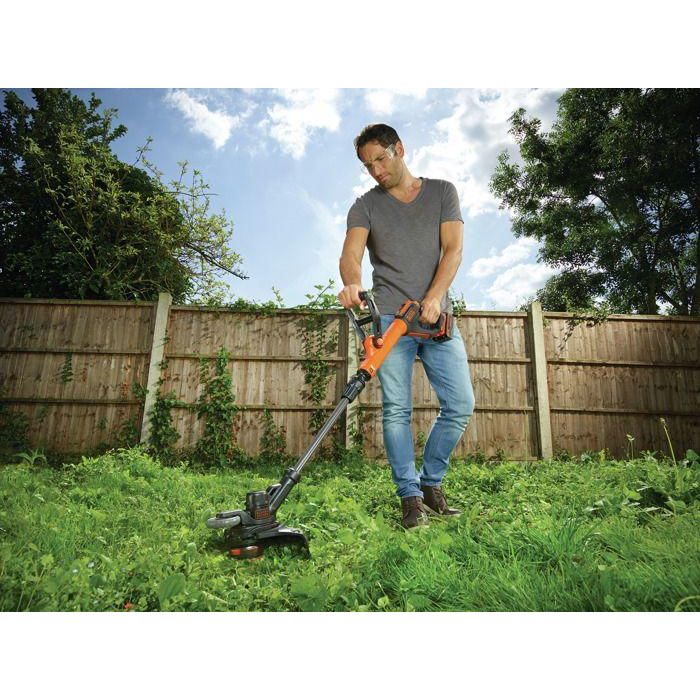 Desbrozadora de hilo de 30 cm con batería de LITIO 18 V BLACK & DECKER POWERCOMMAND  - 4 Ah - 1 batería - 1 bobina de 10 m de línea de 1,6 mm - 1 cargador 2