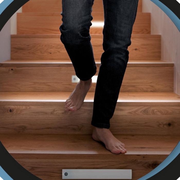 Je cherche une Idee Lámpara 12 LED con Sensor de Movimiento Recargable para Armarios y Escaleras Longitud 25 cm 6