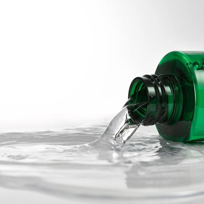 Vichy Normaderm Tónico Purificante Ácido Salicílico Piel Grasa o con Tendencia Acnéica 200 ml Vichy Normaderm Tónico Purificante Ácido Salicílico Piel Grasa o con Tendencia Acnéica 200 ml