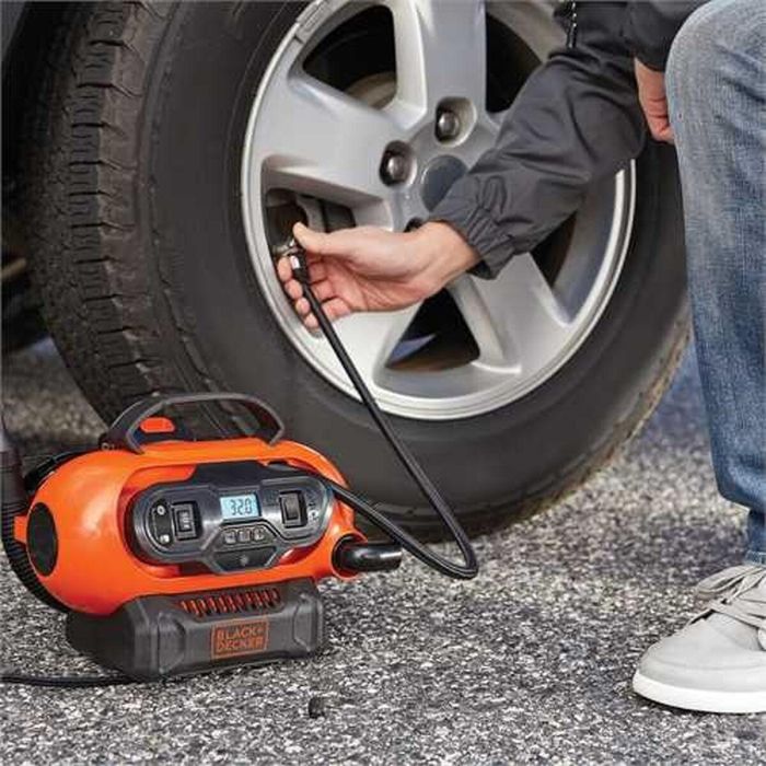 BLACK + DECKER BDCINF18N-QS Inflador-Compresor con o sin cable - Batería de 18 V / Cable de 220 V - 11 Barras / 160 PSI - 3 Agujas 3