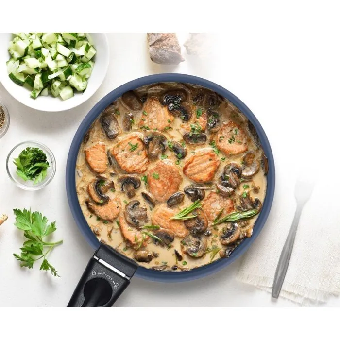 Arthur Martin AM2033 Juego de 3 sartenes de cerámica, Ø 20-24-28 cm + mango extraíble, Azul, aptas para inducción 2 Arthur Martin AM2033 Juego de 3 sartenes de cerámica, Ø 20-24-28 cm + mango extraíble, Azul, aptas para inducción 2