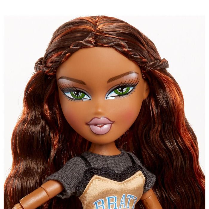 Muñeca Sasha Stylin + Camiseta Bratz 3