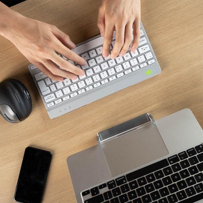R-Go Tools Ergonomic keyboard R-Go Compact Break, compact keyboard with break software, QWERTY (US), Bluetooth, white 1 R-Go Tools Ergonomic keyboard R-Go Compact Break, compact keyboard with break software, QWERTY (US), Bluetooth, white 1