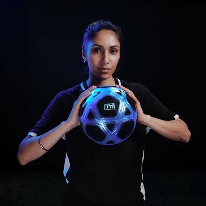 Famosa Pelota Counter Ball interactiva con luces y sonidos, ideal para mejorar reflejos y diversión a partir de 6 años 2 Famosa Pelota Counter Ball interactiva con luces y sonidos, ideal para mejorar reflejos y diversión a partir de 6 años 2