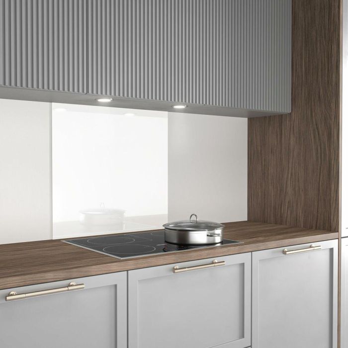 Aurys Protector contra salpicaduras para campana extractora Vidrio Blanco Extra Lacado Blanco 900x450mm 6mm AAABL71026 1 Aurys Protector contra salpicaduras para campana extractora Vidrio Blanco Extra Lacado Blanco 900x450mm 6mm AAABL71026 1