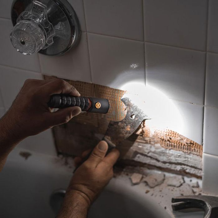 Linterna torchy 2k. compacta recargable por la compra de 6 unidades un expositor de regalo 11 Linterna torchy 2k. compacta recargable por la compra de 6 unidades un expositor de regalo 11