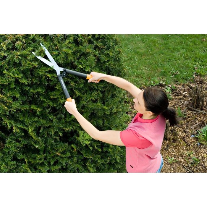 Fiskars Heckenschere PowerLever HS52 1