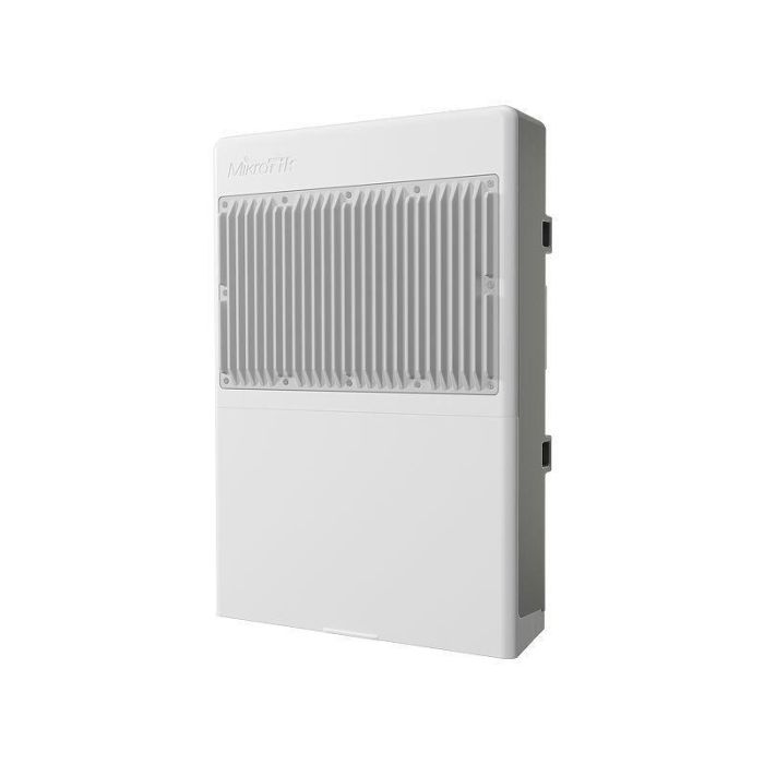 MikroTik 16 x Gigabit LAN, PoE (802.3af/at), 2 x SFP+, 98DX226S (CPU), 256MB (RAM), 16MB (ROM) MikroTik 16 x Gigabit LAN, PoE (802.3af/at), 2 x SFP+, 98DX226S (CPU), 256MB (RAM), 16MB (ROM)