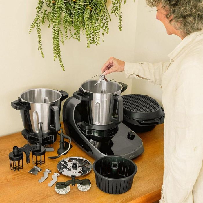 Cecotec Robot de Cocina Mambo CooKing Total Gourmet con Autodispensador de Alimentos, 45 Funciones, 4,5 L, 2200 W, Acero Inoxidable 11
