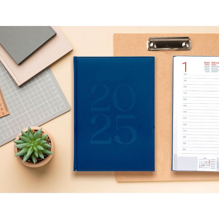 Agenda Encuadernada Liderpapel Creta 170x240 mm 2025 Dia Pagina Color Azul Papel 70 gr 10