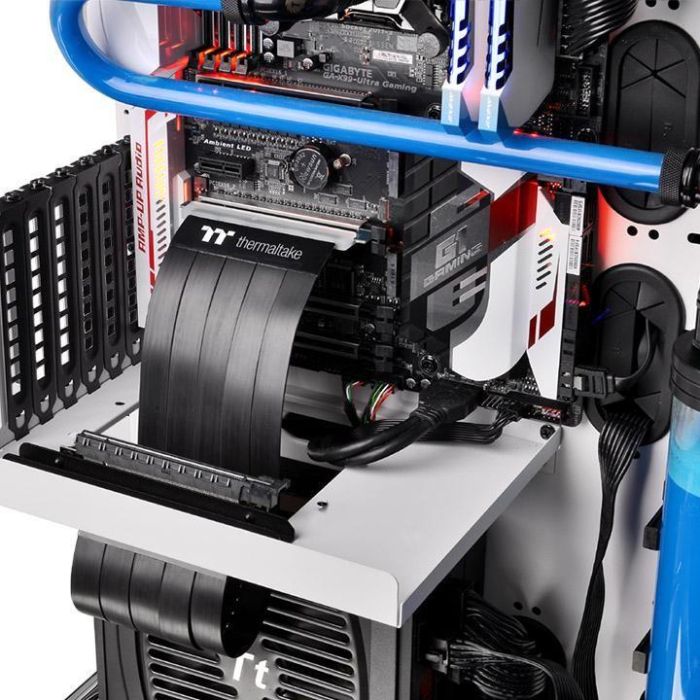 Thermaltake PCI Express Extender 300mm 5 Thermaltake PCI Express Extender 300mm 5