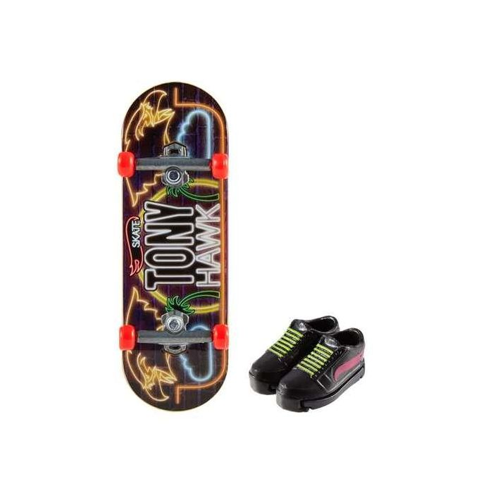 Mini monopatin hot wheels. incluye zapatos. 10 cm - modelos surtidos 13 Mini monopatin hot wheels. incluye zapatos. 10 cm - modelos surtidos 13