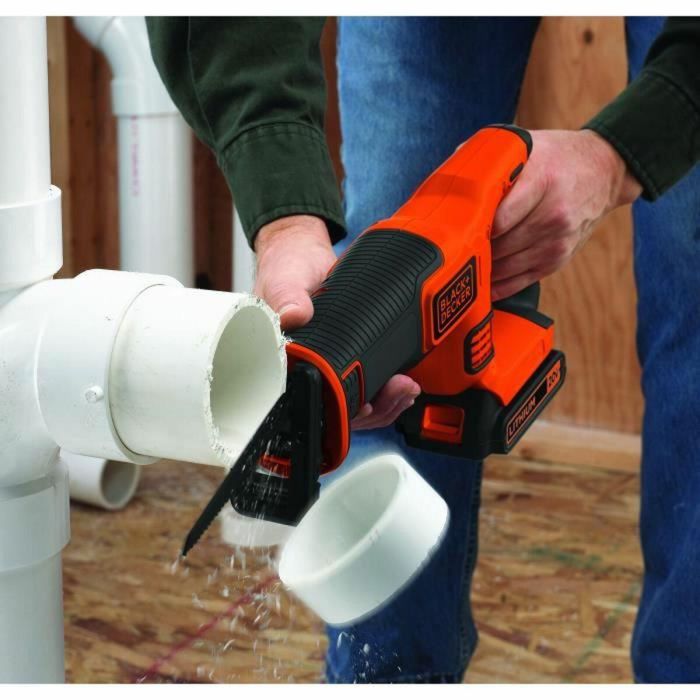 Black + Decker Sierra de Sable Inalámbrica 18V con 1 Batería 1,5Ah, Recorrido 22mm, Hoja 15cm 2 Black + Decker Sierra de Sable Inalámbrica 18V con 1 Batería 1,5Ah, Recorrido 22mm, Hoja 15cm 2