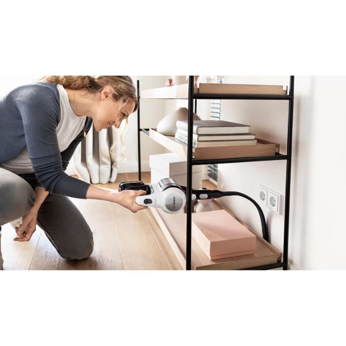 Bosch BBS 711 W Aspiradora Escoba 2 en 1 Inalámbrica Unlimited Serie 7 4 Bosch BBS 711 W Aspiradora Escoba 2 en 1 Inalámbrica Unlimited Serie 7 4