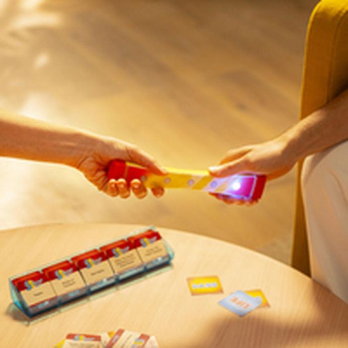 Megableu Relé de 5 Segundos - Juego de Mesa Electrónico para Familias y Amigos 4