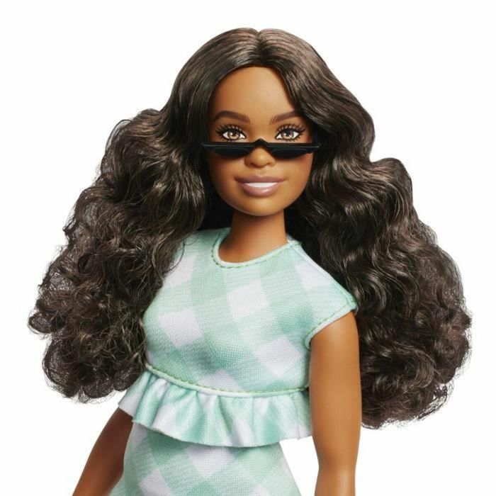 Barbie Muñeca Barbie Fashionistas HYT96 Vestido Verde Menta y Gafas 3