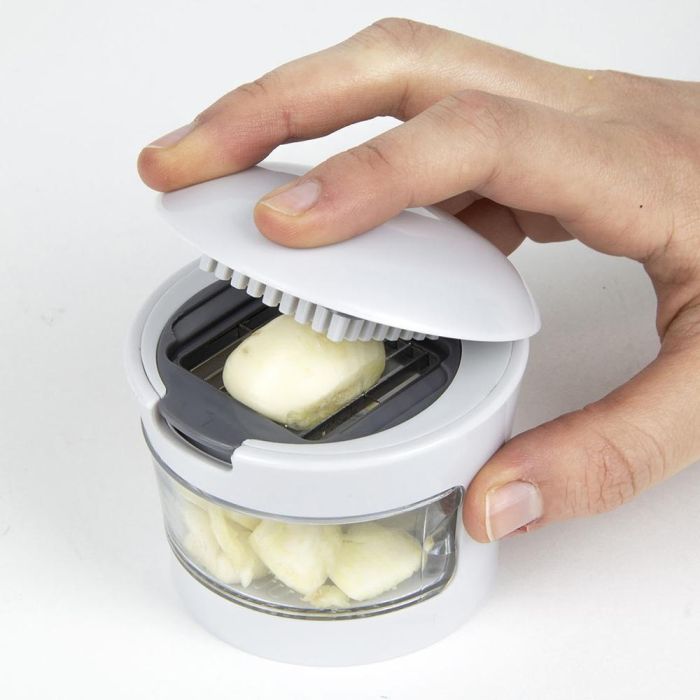 Cook Concept Prensa Ajos con Depósito Extraíble y Tapa 5