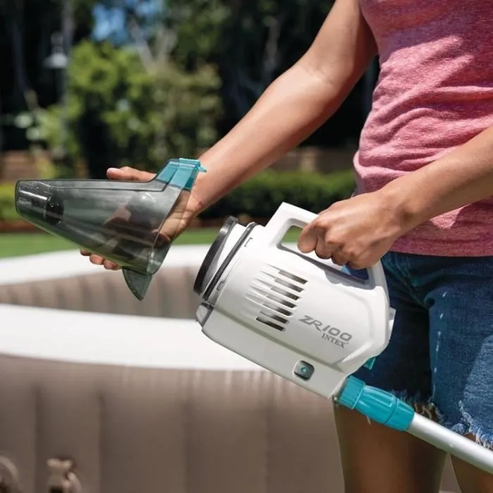 Intex Limpiador de Baterías para Spa ZR100 - Autonomía 50 mins - Cargador USB + 2 Cepillos Intercambiables Incluidos 3 Intex Limpiador de Baterías para Spa ZR100 - Autonomía 50 mins - Cargador USB + 2 Cepillos Intercambiables Incluidos 3