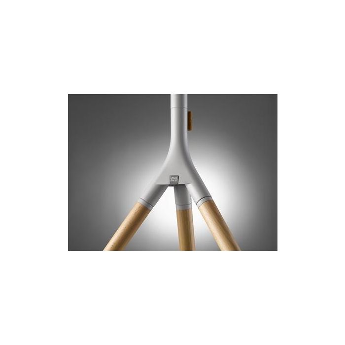 One For All WM7472 Soporte para TV Tipo Trípode Giratorio 360°, para Pantallas de 32'' a 65'', Diseño Elegante con Patas de Madera 3