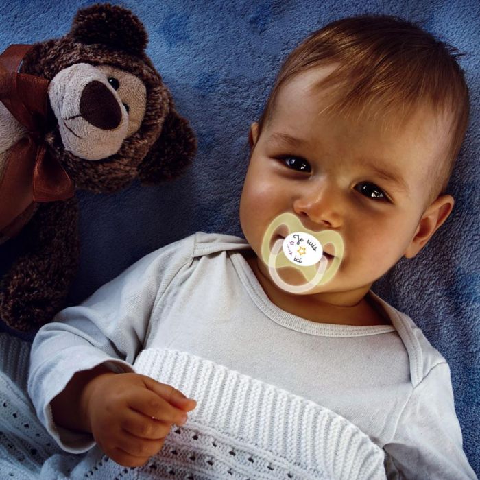 Tom et Zoe Chupete Fosforescente con Protector Higiénico Reversible de Silicona para Bebés de 6 a 18 Meses Libre de BPA 3