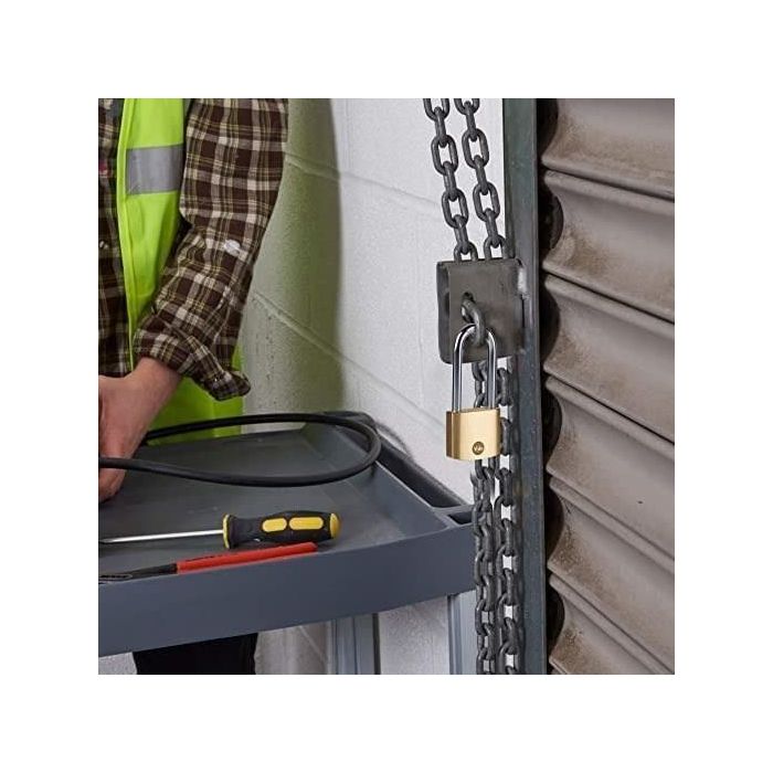 Yale Y110B/40/152/1 Candado de latón con arco largo de acero cementado, incluye 3 llaves 2 Yale Y110B/40/152/1 Candado de latón con arco largo de acero cementado, incluye 3 llaves 2