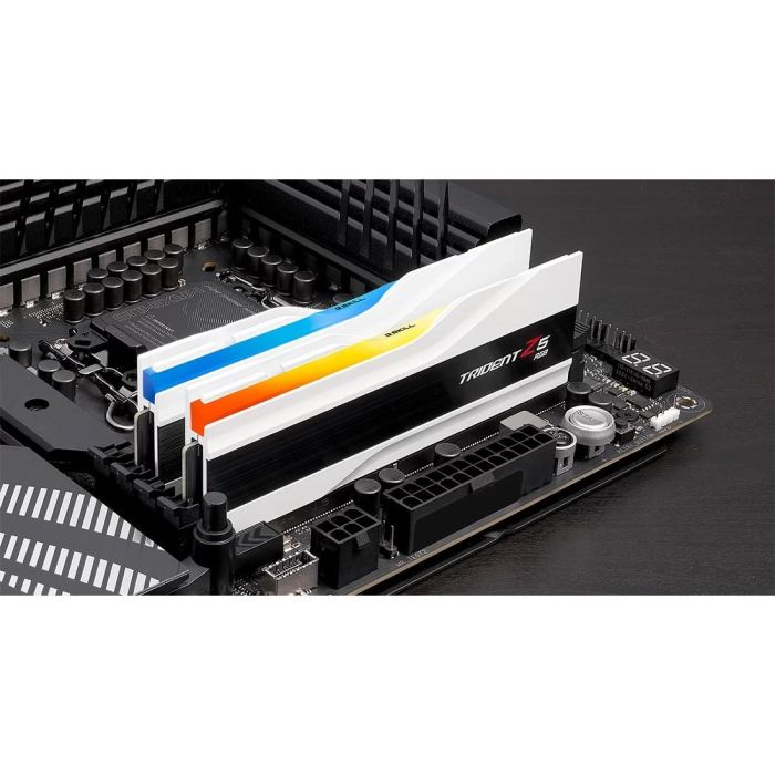 G.Skill 64-TZ5RW Memoria RAM DDR5 64GB (2x32GB) 6400MHz CL32 Trident Z5 RGB para PC 4 G.Skill 64-TZ5RW Memoria RAM DDR5 64GB (2x32GB) 6400MHz CL32 Trident Z5 RGB para PC 4