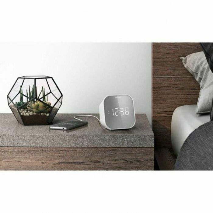 Philips TAR4406/12 Reloj despertador digital con radio FM, pantalla LED, carga USB y vibrador, color Blanco 46 Philips TAR4406/12 Reloj despertador digital con radio FM, pantalla LED, carga USB y vibrador, color Blanco 46