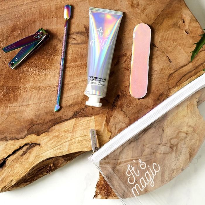 Cosmetic Club Juego De 4 Accesorios Manicura Neceser Transparente Iridiscente 1 Cosmetic Club Juego De 4 Accesorios Manicura Neceser Transparente Iridiscente 1