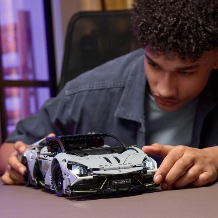 LEGO Technic Lamborghini Revuelto Superdeportivo 42214 | Set de Construcción de 1135 Piezas para Niños y Adultos 18 LEGO Technic Lamborghini Revuelto Superdeportivo 42214 | Set de Construcción de 1135 Piezas para Niños y Adultos 18