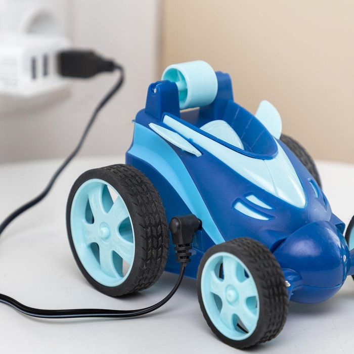 Coche de Acrobacias Recargable con Radiocontrol Loopsy InnovaGoods 4 Coche de Acrobacias Recargable con Radiocontrol Loopsy InnovaGoods 4