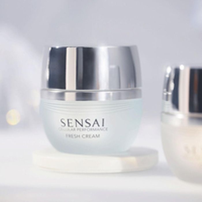 Sensai CELLULAR PERFORMANCE fresh cream 40 ml, Crema de Hidratación Profunda 4 Sensai CELLULAR PERFORMANCE fresh cream 40 ml, Crema de Hidratación Profunda 4