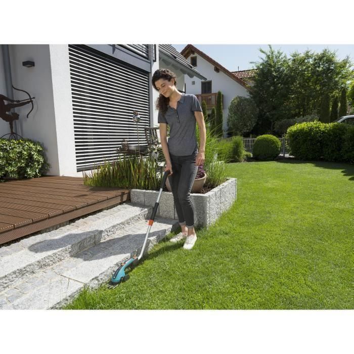 Mango telescópico GARDENA + Ruedas de corte de césped ClassicCut y ComfortCut 1 Mango telescópico GARDENA + Ruedas de corte de césped ClassicCut y ComfortCut 1