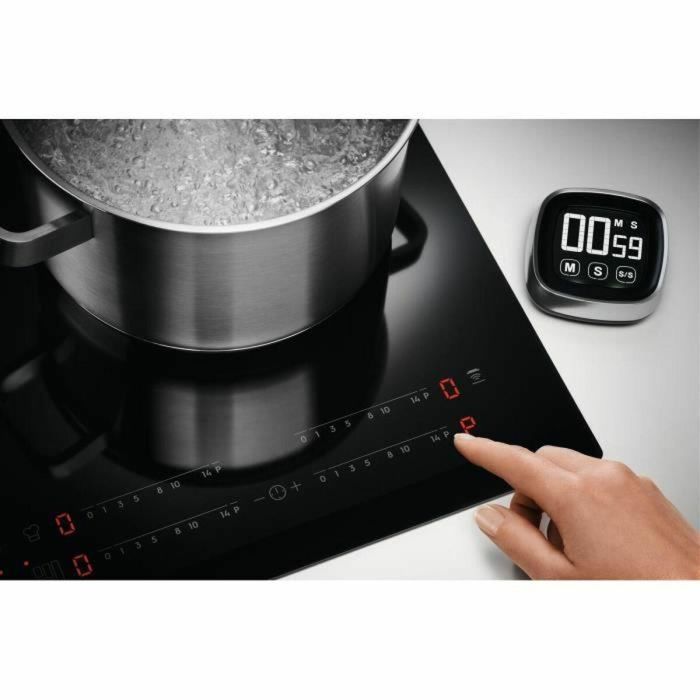 Electrolux CIT60331CK Placa de inducción 3 fuegos 60 cm Negro 4