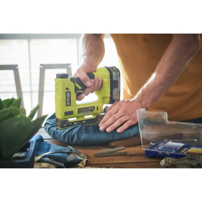 Ryobi T50 Grapadora de 18V para Grapas T50 de 6,35 a 14,3 mm 3
