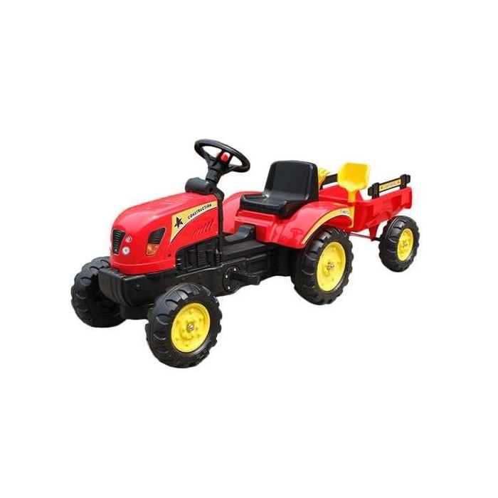 Tractor a pedales rojo. Tractor a pedales rojo.