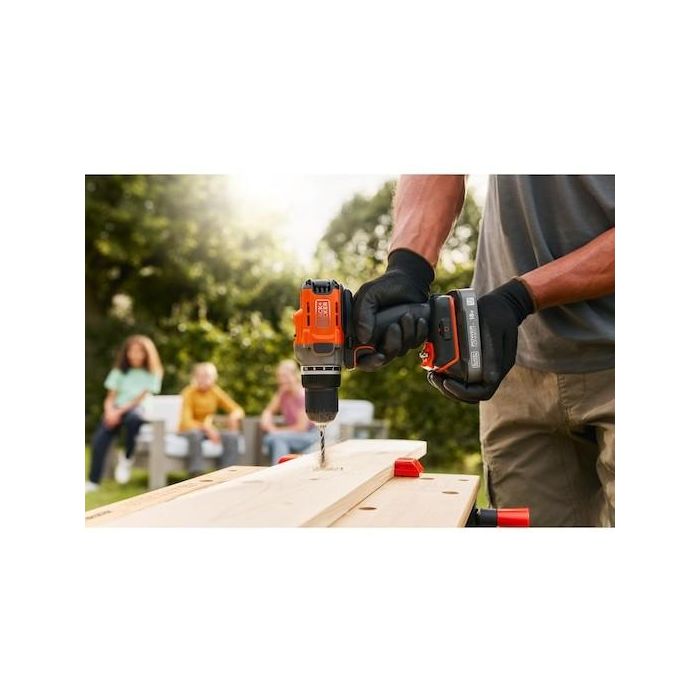 Black&Decker Akku-Bohrschrauber BCD382D1XC 2Ah 18V 4