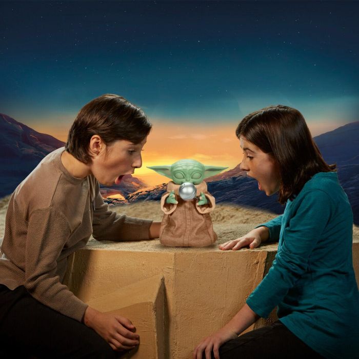 Hasbro Galactic Snackin Grogu Figura Interactiva Baby Yoda The Child Mandalorian Star Wars 23cm Sonidos y Movimientos +4 Años 11 Hasbro Galactic Snackin Grogu Figura Interactiva Baby Yoda The Child Mandalorian Star Wars 23cm Sonidos y Movimientos +4 Años 11