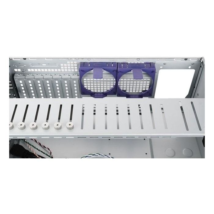 4HE Chieftec UNC-409S-B-OP 7 4HE Chieftec UNC-409S-B-OP 7