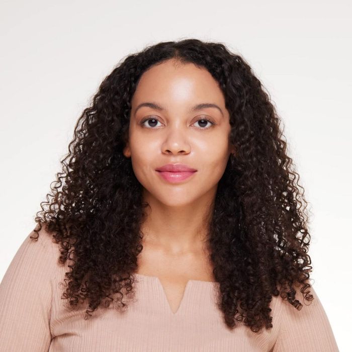 Essence MAGIC ALL IN ONE Crema Facial Hidratante con Cápsulas de Color Adaptables 30 ml 2