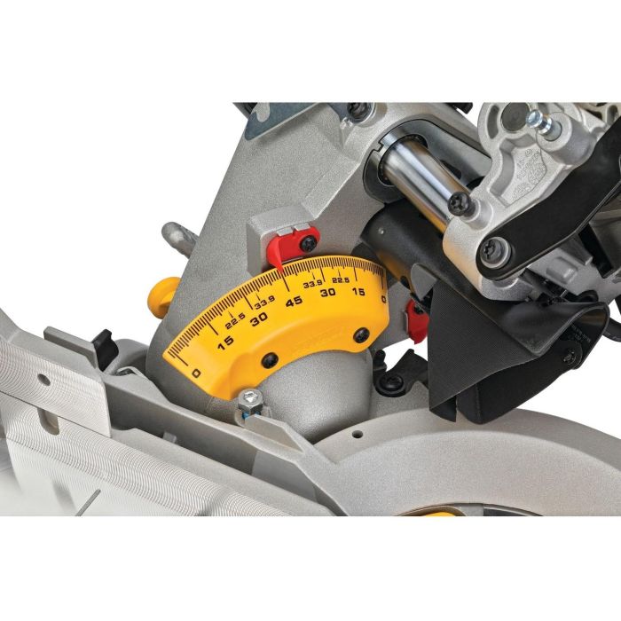 DEWALT Paneelsaege 305 mm 1675 Watt 17