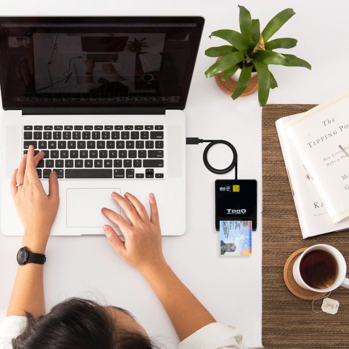 TooQ Lector DNI TQR-211B USB Tipo-C Negro 4