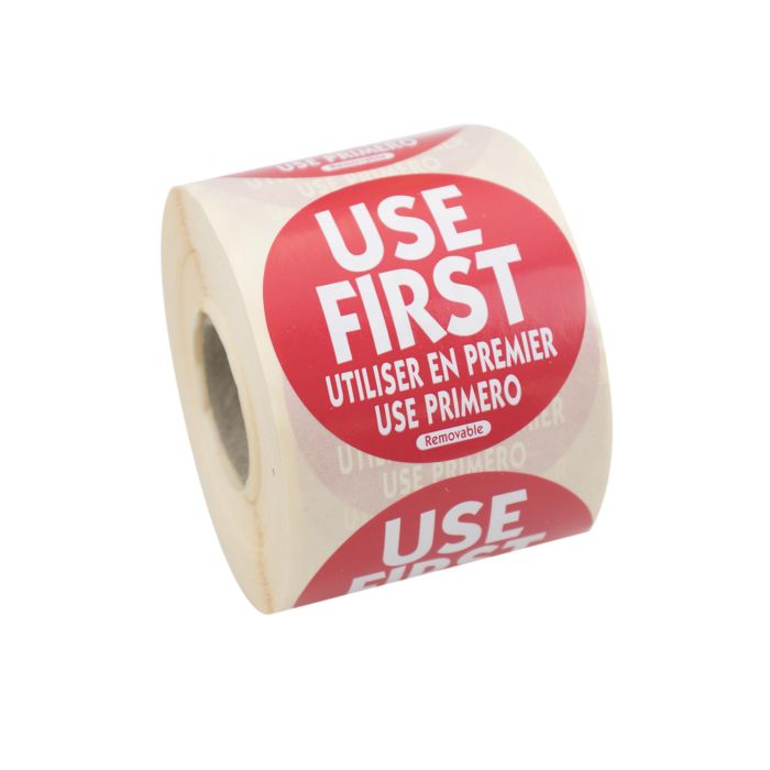 NCCO - RUF2R - Rollo de 500 etiquetas trilingüe "USE FIRST" - 5 x 5 cm - Blanco y rojo - Venta 1 unidad. 1
