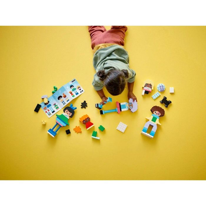 LEGO 10423 DUPLO My Town Set Personajes para Construir, Diferentes Emociones, Juguete Infantil con 71 Ladrillos y 5 Figuras 2