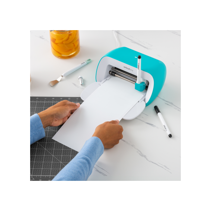 Cricut Smart Label Etiqueta Autoadhesiva Permanente Transparente Vinilo 320x140 mm 4 Piezas Núm. Artículo 2009444 2 Cricut Smart Label Etiqueta Autoadhesiva Permanente Transparente Vinilo 320x140 mm 4 Piezas Núm. Artículo 2009444 2