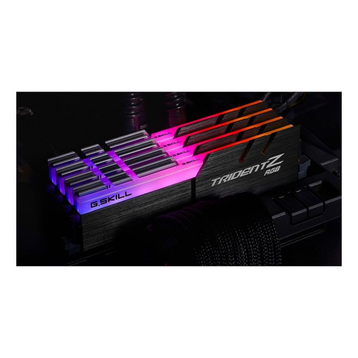 G.Skill Trident Z RGB 64GB (4x 16GB) DDR4 3600MHz CL16 Quad-Kit F4-3600C16Q-64GTZRC Intel XMP 2.0 Schwarz 4