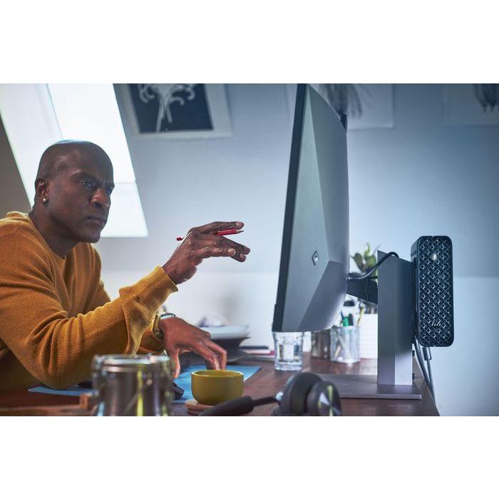 HP Z24q G3 Monitor QHD 23.8 Pulgadas (60.5 cm) con HDR 400 y Precisión de Color Profesional para Diseño Gráfico y Oficina Híbrida 3